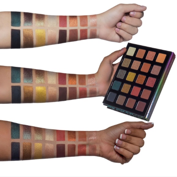 Violet Voss "Like A Boss" eyeshadow palette - Picture 10 of 12